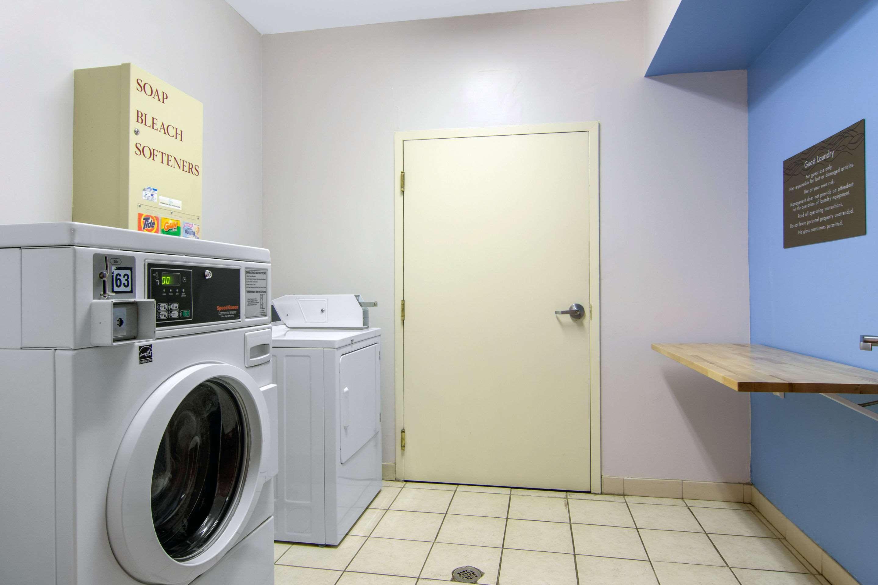 Comfort & Inn Suites CantonCanton  Kültér fotó