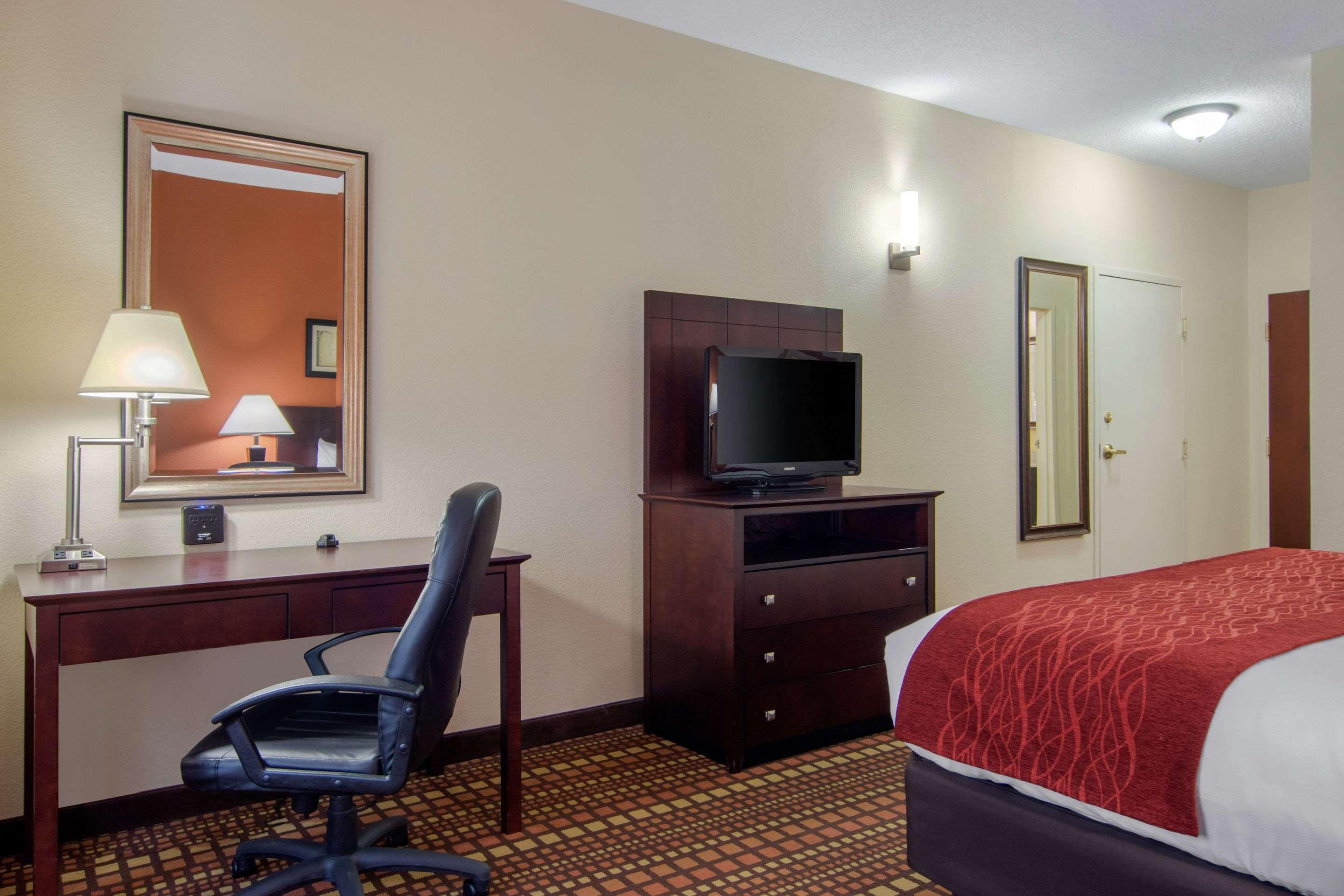 Comfort & Inn Suites CantonCanton  Kültér fotó